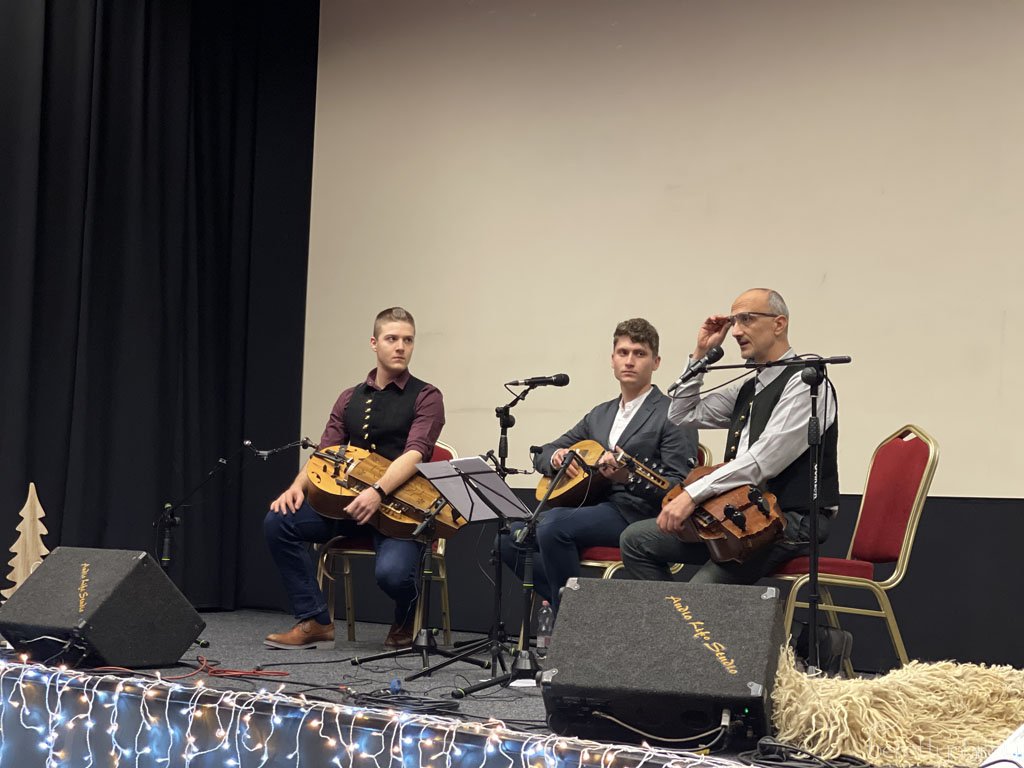 Fellobbant a szeretet lángja 07